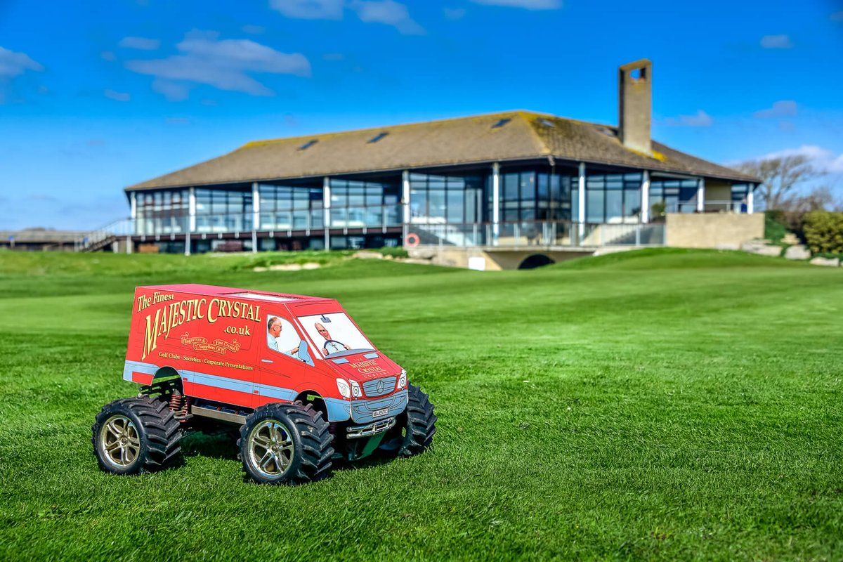 GolfClubSec's tweet photo. The sun shone and a splendid day was had by all in our penultimate #GCSOpen qualifier for the current campaign @BartononSeaGolf on Monday. Photos, as ever, courtesy of @crystalprizes who also provide our official chocolate delivery vehicle... 😀 https://t.co/ozNRQI9SHW
