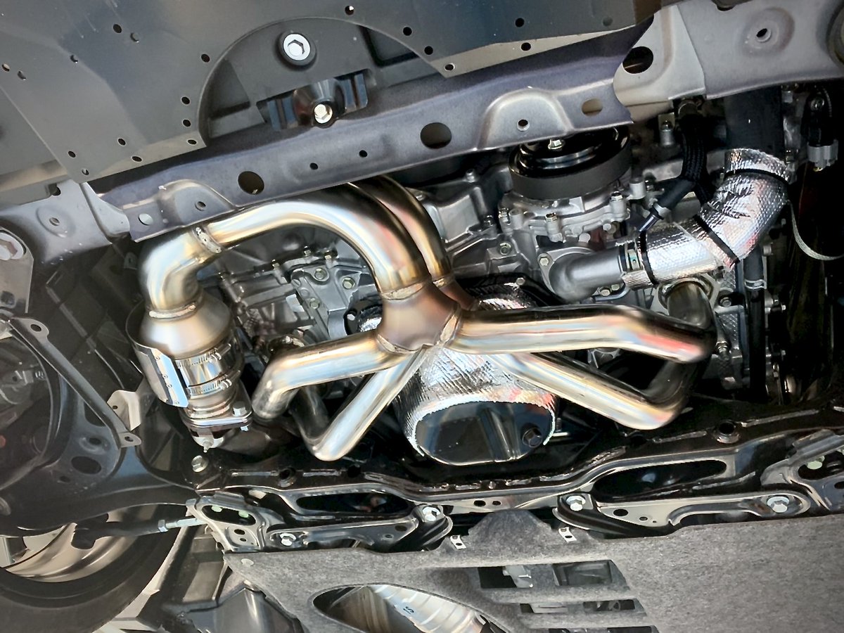 mcota0911's tweet photo. TOYOTA GR86に【HKS SUPER MANIFOLD with CATALYZER GT-SPEC】SA浜松SPORTS ECU SETと【HKS HIPER MAX S 車高調】を装着・施工させて頂きました(´Oノ`*
当店での御購入•取付ありがとうございました。
#GR86
#BRZ
#ZD8
#ZN8
#HKS
#HIPERMAXS
#SPORTSECU
#CATALYZER
#MANIFOLD
#浜松
#車 https://t.co/ic6iNCIBLa