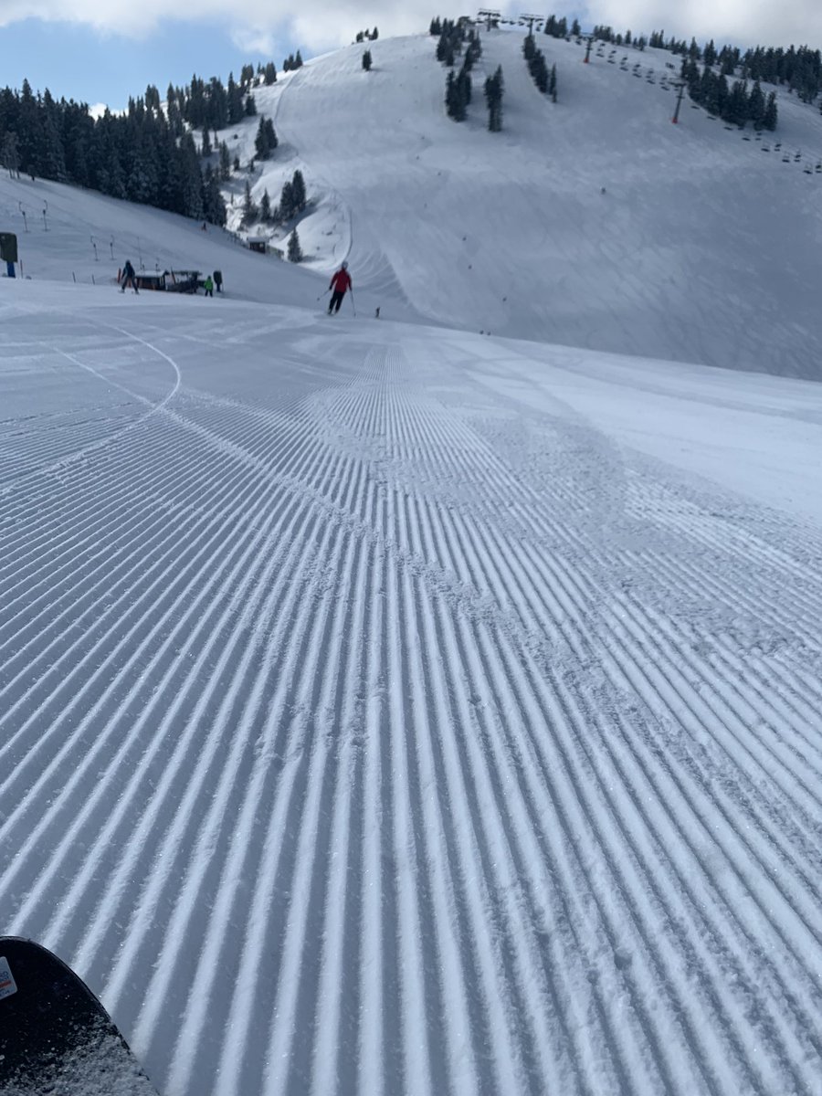 BHCS Ski Trip tweet media