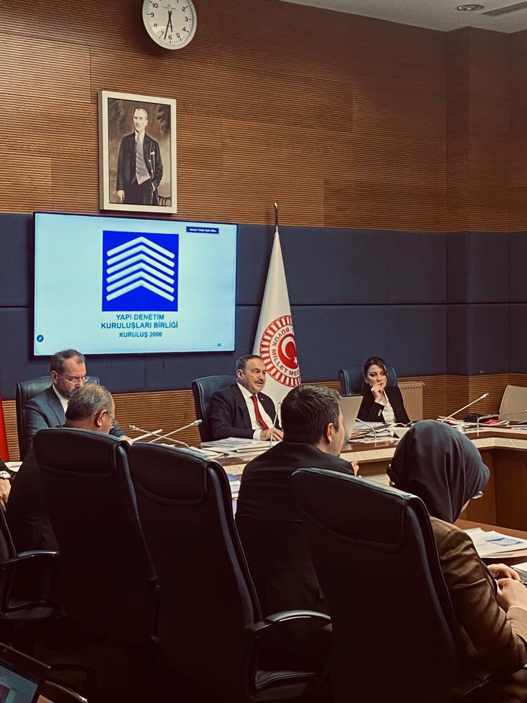 Kahramanmaraş merkezli depremlerin araştırılması amacıyla kurulan TBMM Deprem Araştırma Komisyonuna davet edildik.
Komisyon Başkanı Sn  <a href="/VeyselEroglu/">Veysel Eroğlu</a> Başkan vekili sn <a href="/uncuoglurecep/">Recep Uncuoglu</a> ve milletvekillerimizin katılımı ile gerçekleşen toplantıda Genel Başkanımız <a href="/TGucenmez/">Tayfun Gücenmez</a>