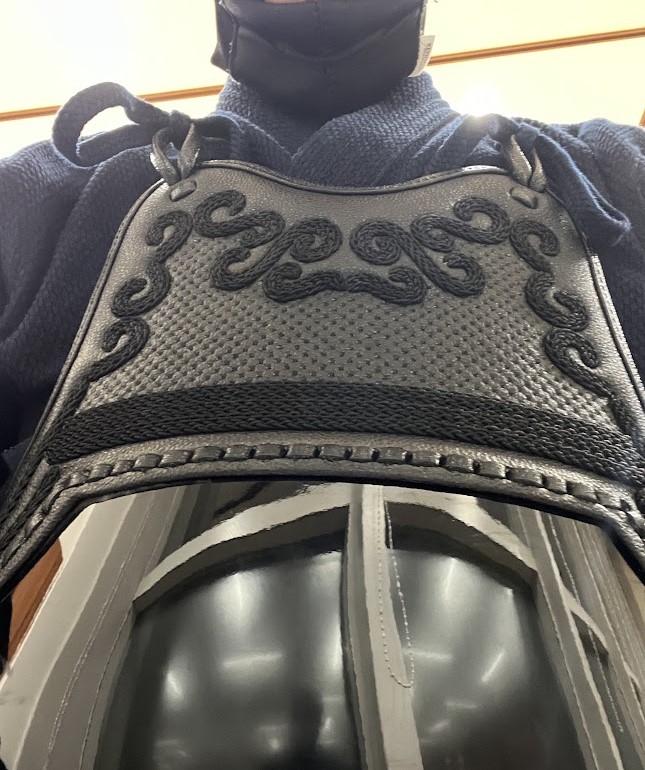 ocici's tweet photo. 昨日は仕事帰りに連盟主催の稽古会
自分の地稽古の隣で全日本クラスの先生も稽古されていて、横目で���打突のスピードと迫力がすごすぎて自分の稽古どころではなかった
大変勉強になりました
#剣道 https://t.co/ptC8TZRbg8