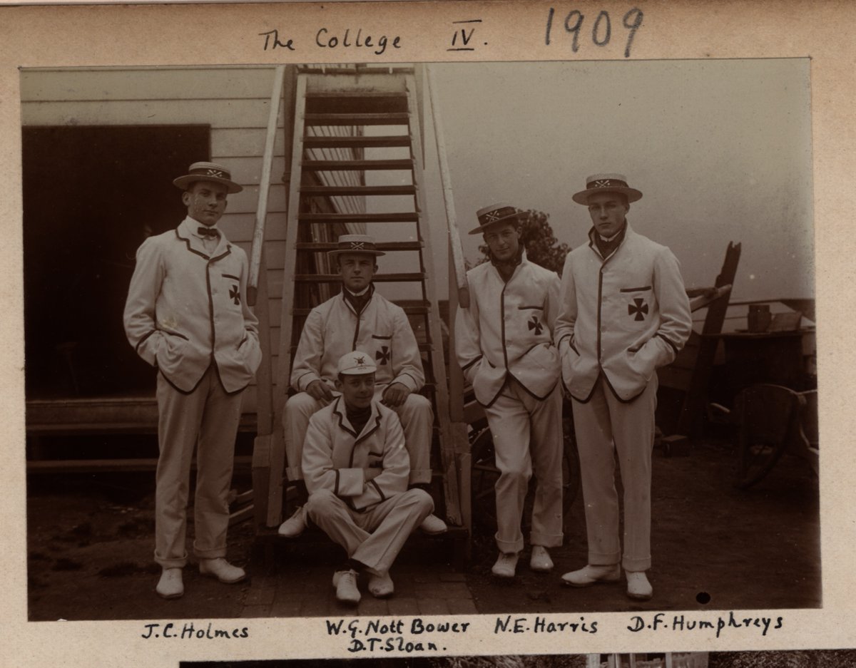 #ArchiveFashion abounds @CheltCollege nowhere more so that the rowing IV in 1909 #Archive30