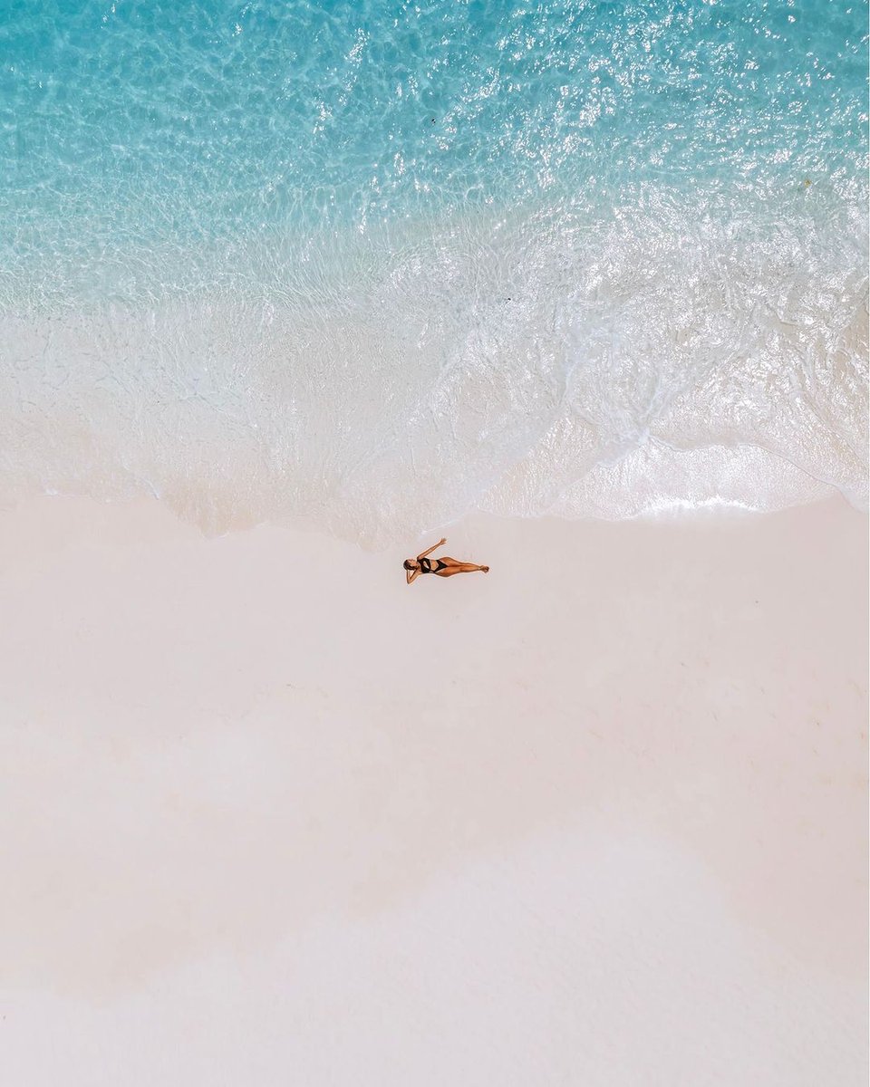 Surrounded in serenity. An enchanted atmosphere where body and Soul rejuvenate.

📸: @reethi_beach 

#maldivesgetaways #reethibeachresort #maldives #visitmaldives #maldivesholidays #travelbucketlist #dreamdestination #holidaygoals