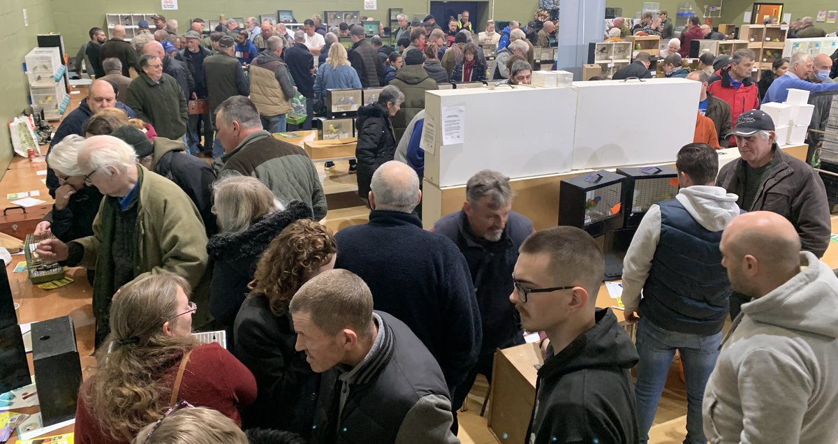 cambirdsale's tweet photo. A massive thank you to all our table holders, trade stands and customers who once again turned out in large numbers on Sunday for another very busy #cambirdsale in Milton. 👏 

The next date for your diary is 𝐒𝐮𝐧𝐝𝐚𝐲 𝟐𝟖𝐭𝐡 𝐌𝐚𝐲 and bookings for that will open shortly. https://t.co/ofMznqUkF0