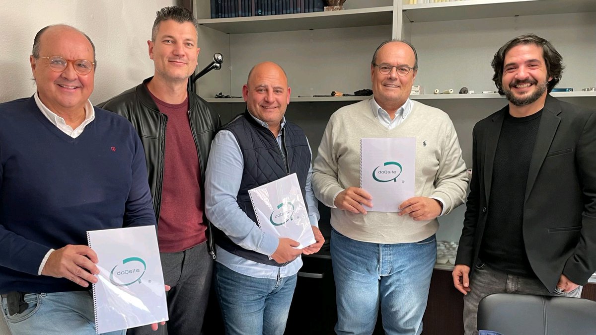 Cercanía y generosidad es lo que encontramos en la reunión con MIO, líder en el sector tantos años.

Hemos podido escuchar y aprender como doQsite mejora la eficiencia logística y poner en valor  su esfuerzo por atender en tiempo y forma las necesidades de los médicos.

Seguimos!