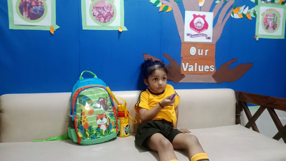aadvikms's tweet photo. First Day of my school https://t.co/tn6rTNGVPn