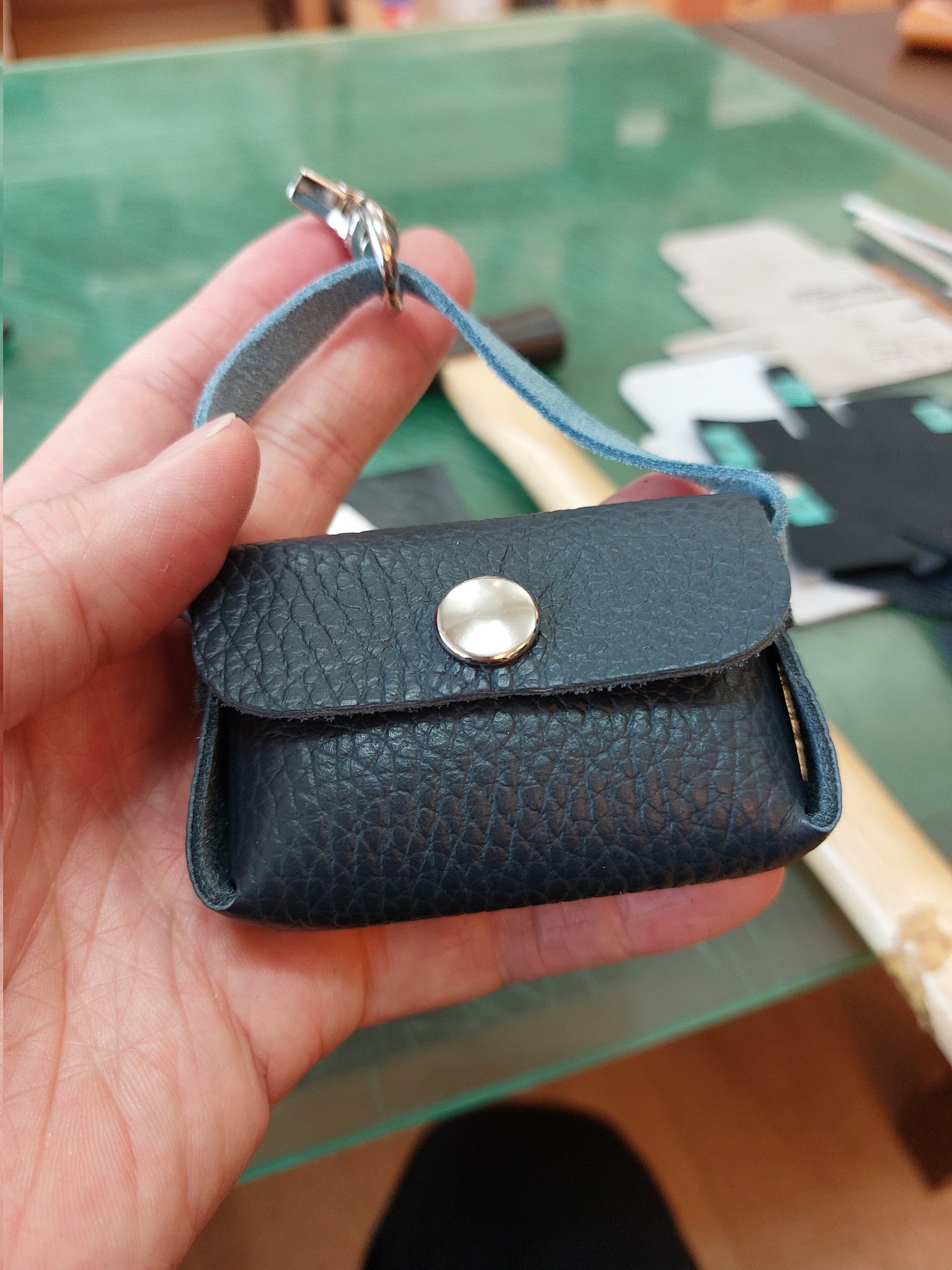 柳行李 - অনুসন্ধান / X