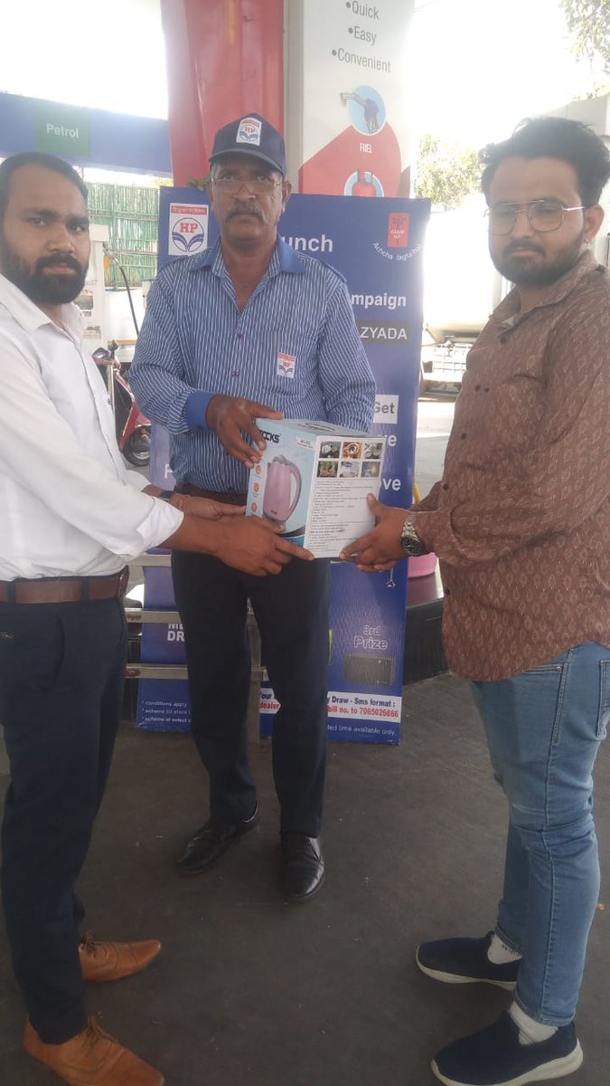HPCL_JaipurRO's tweet photo. "FILL &amp; WIN" Campaign Under Jaipur RO. First Week Gifts Distributed To Our Esteemed Customers. Do Participate In Campaign By Filling Petrol At High Selling HPCL Retail Outlets. @Rg03Goel @hpcl_NWZ @hpcl_retail https://t.co/ZLrBvSn1B4