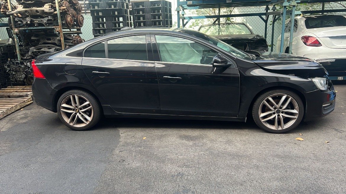 propelauto's tweet photo. Volvo S60 D2 parts arrived at #PropelAutoParts
AC Vents | 18" BBS rims | Door Locks🔥🔥🔥
Ping us & Grab your needed parts now👇😎
#Volvo #S60 #Singapore #VolvoS60 #BBS #Rims #ACVent #DoorLock #Doorparts #Interiors #Genuine #Original #Carparts #VolvoParts #Ping #Grab #Now https://t.co/XXQbKEZR2S