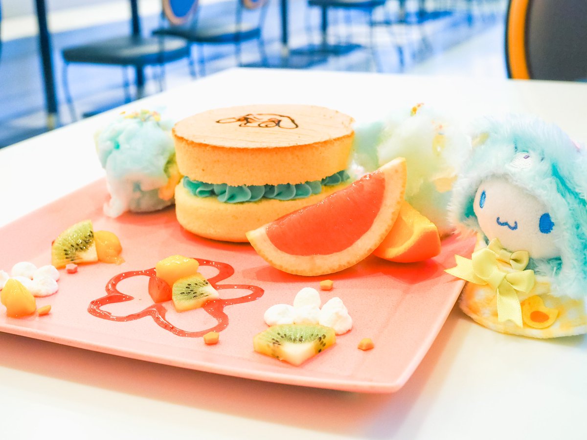 cccnpu's tweet photo. 札幌のシナちゃんカフェ（期間限定開催）に遠征してきました💮 https://t.co/YM3cbPwjta