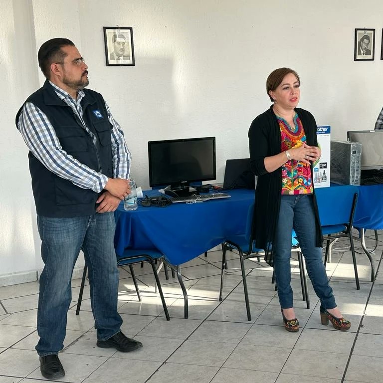 PAN_Hgo's tweet image. Para dotar de más herramientas a la estructura del PAN Tulancingo, se hizo la entrega de equipo de cómputo, con lo que también se podrá atender de mejor manera a la ciudadanía. ¡En el #PANHidalgo seguimos avanzando!

#AcciónNacional #BienComún #AcciónPorHidalgo