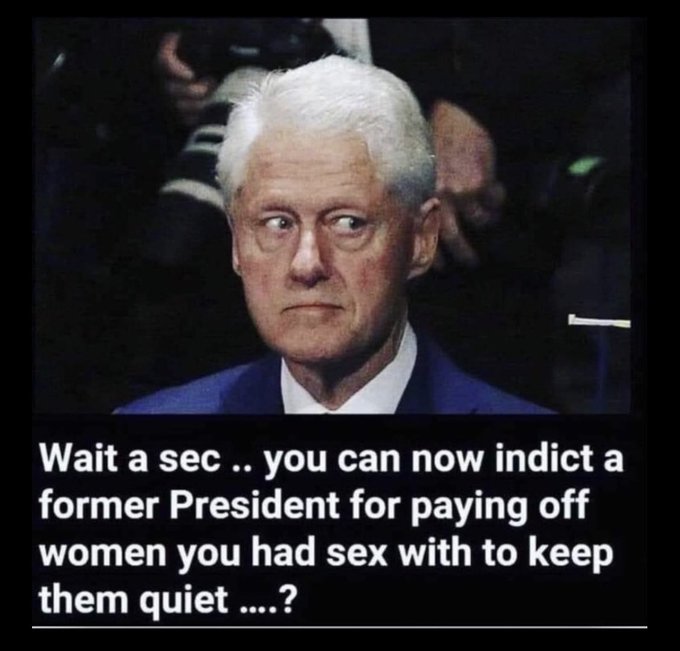 Zouden heel veel corrupte staatsslaafjes zich nu zorgen moeten maken? Een Pechtold die zijn maitresse<a href="/tag/trump"class="tags"><span>#trump</span></a>