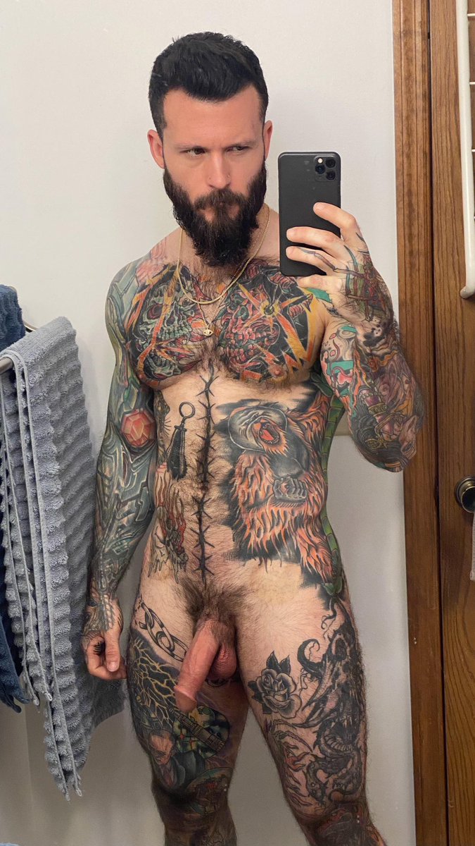 tattoo_fit's tweet photo. Good night 😴 https://t.co/lyfB106sAX