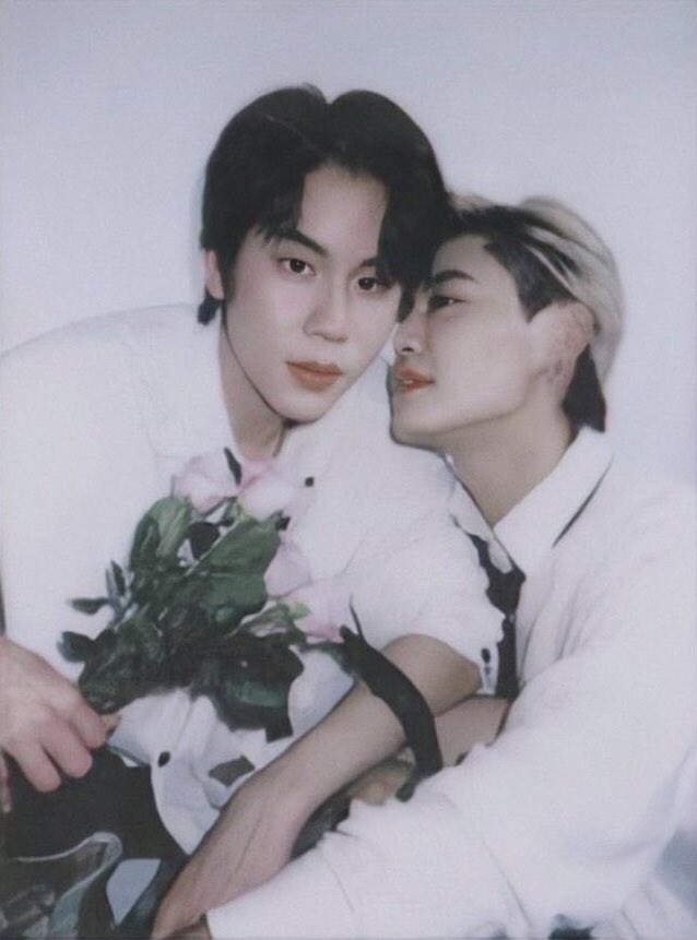 bounprem_tyl's tweet photo. ช่วยด้วยค้าบ อีก200ก็ครบ500แล้ว กองกำลังมาแลกฟอลกัน 😢
#กองกําลังบุ๋นเปรม
#กองกําลังแลกฟอล
#bb0un #prem_space #บุ๋นเปรม https://t.co/0iagW0NFUn