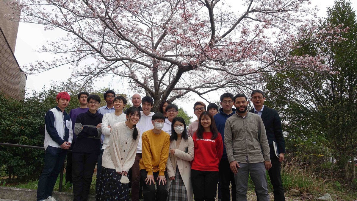 Here I am with Prof Manabu ABE's team (<a href="/ManabuDr/">Dr. Manabu Abe</a>) at Uni Hiroshima (<a href="/HU_Research/">Hiroshima University Research</a>) where I have been giving lectures sponsored by <a href="/jsps_sns/">JSPS 独立行政法人日本学術振興会（学振）</a>
