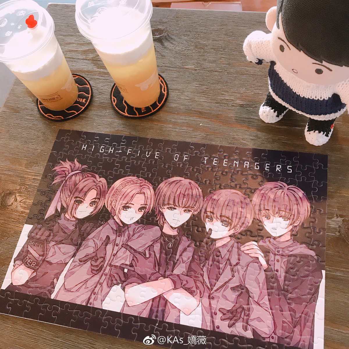 roeruchan's tweet photo. old art re-upload, 2019 version: added the text to fit the size of order-made jigsaw puzzle (photos from my friend) #에쵸티 https://t.co/tH5ezkDyiH