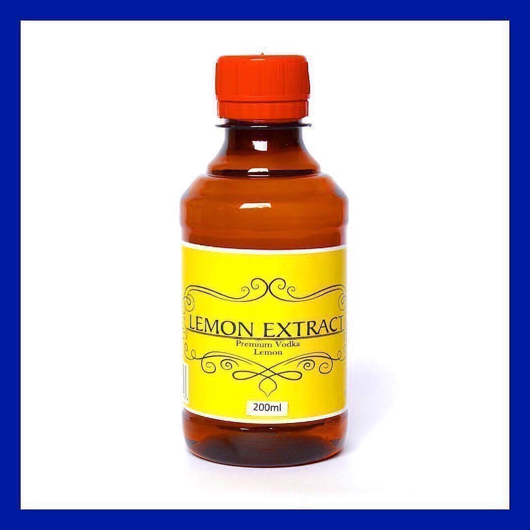 Naisenya's tweet photo. Premium Orange & Lemon Extracts 🍊🍋🍊🍋🍊🍋
200ml - Ksh.1950/= each
☎️: 0739959662
⠀⠀
Happy Baking!! 😋😋😋😋😋
#Lemon #LemonExtract #igNairobi #Kenyafoodie #ArtisanalGourmet #NaisenyaFoods 💯 https://t.co/XVAVyDEiJW