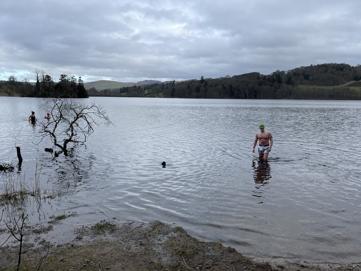 Scotsmanwithno's tweet photo. A wee dip in the loch each morning has had an amazing effect on my health. Use nature when you can to help you be better at life. Mother Nature knows best. https://t.co/G2JYYMyToH