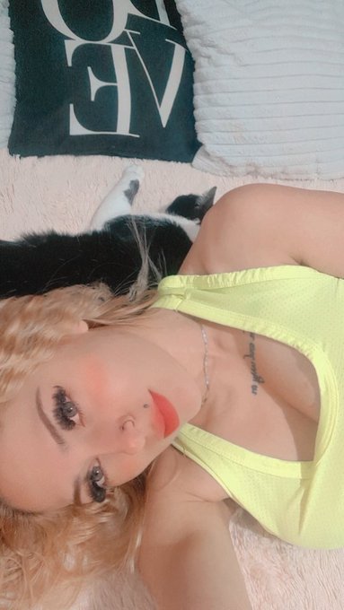 Hello everyone, this week I will be resting and enjoying time with my family.  I wish you a nice week<a href="/tag/beautiful"class="tags"><span>#beautiful</span></a><a href="/tag/sexy"class="tags"><span>#sexy</span></a><a href="/tag/online"class="tags"><span>#online</span></a><a href="/tag/enjoy"class="tags"><span>#enjoy</span></a><a href="/tag/girlboss"class="tags"><span>#girlboss</span></a><a href="/tag/cutegirl"class="tags"><span>#cutegirl</span></a>