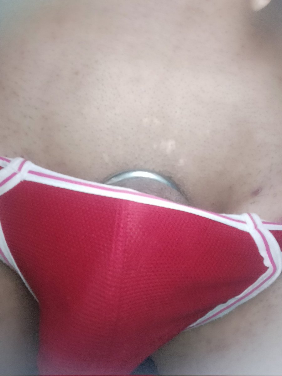 เมือกึ่ให้ช่างมาตัดแต่งน้องชายดูหล่อไปอีกแบบ ..แถมยังได้จับของช่างเล่นอีก