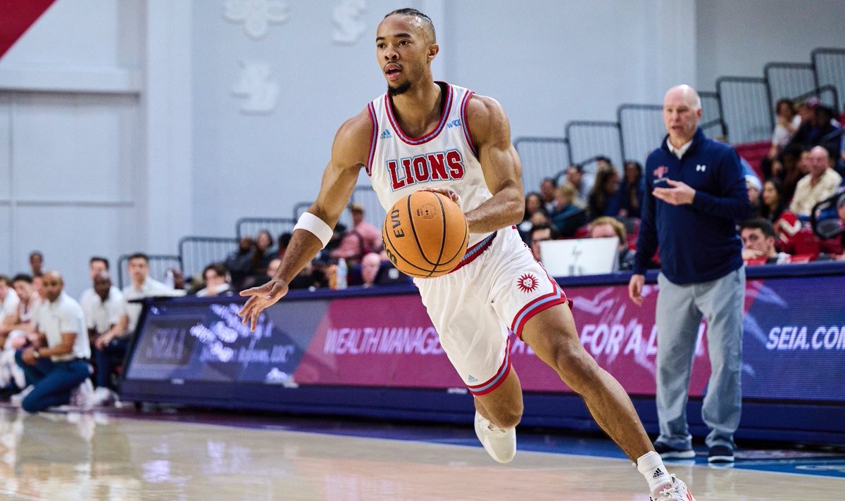 HoopsProspects's tweet photo. Coming up on the show this week: wrapping up the college season, announcing the HP All-Americans, POY &amp; COY, discussing the latest portal entries, NBA Draft entries &amp; coaching moves, AND a visit from @lmulionsMBB's outstanding lead guard, Cam Shelton. https://t.co/1MgpoIQkfE