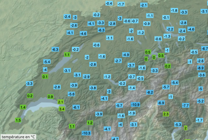 meteonewsSA's tweet photo. N'oubliez pas votre #veste ce matin puisque les #températures sont bien #froides avec -4 degrés mesurés à #Delémont, -3 à #Fribourg ou encore -7 degrés au #Locle! Suivi en direct par ici! https://t.co/nxh7jLMKPt (vd) https://t.co/VZezqoG6II