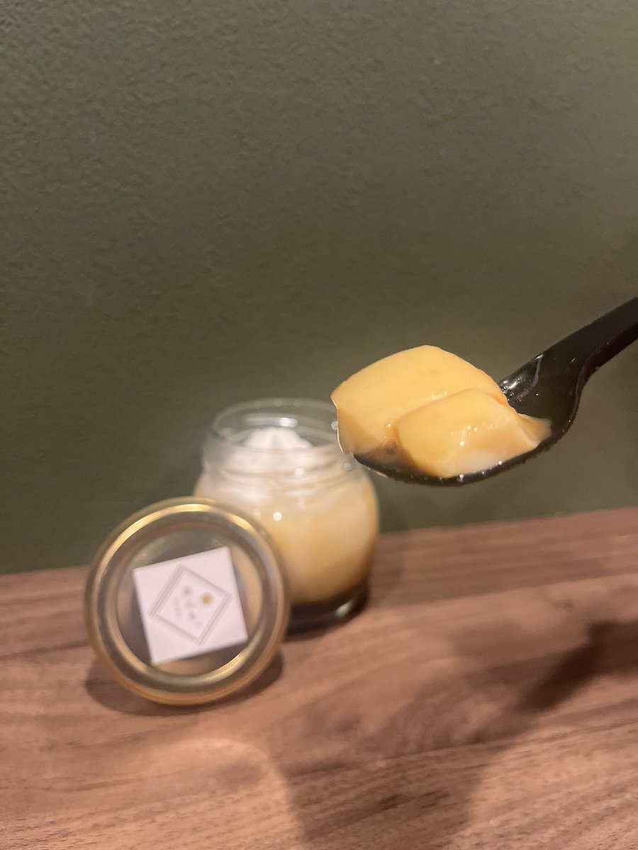 贅沢プリン登場！！！！
お芋が入ったプルプルのプリン🍮
美味しいは間違いなし！！
見た目も可愛く映えます🤔🤔
※予約制となっております。
#スイーツ #芋 #芋スイーツ #プリン  #sweets #デザート　#お土産　#堺