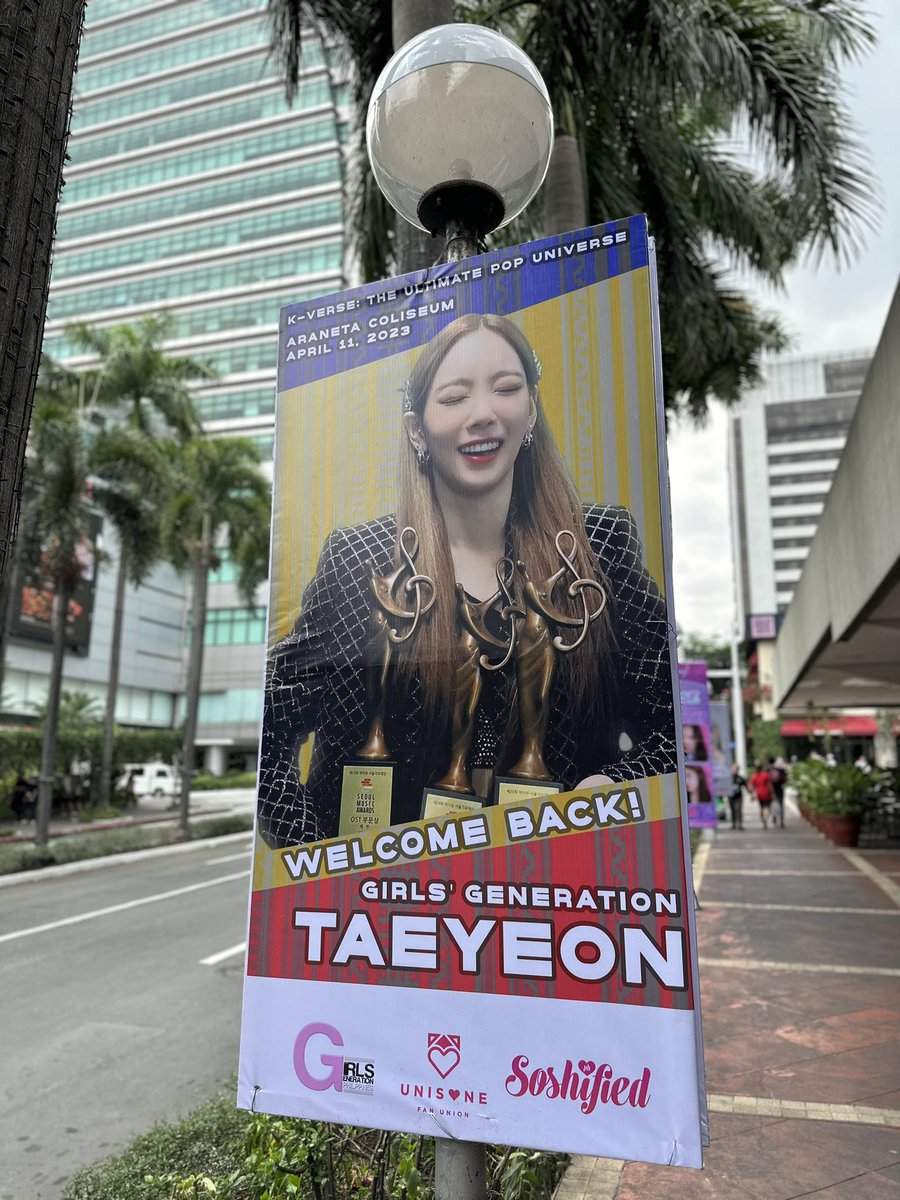 TheBigDome's tweet photo. We are so ready for The Ultimate Pop Universe! β¨
Have you seen them here at the front of #TheBigDome? Drop by and take some selcas!
#KVERSEPH #aespa #TAEYEON #THEBOYZ
2/5 https://t.co/y54TRcbCVd