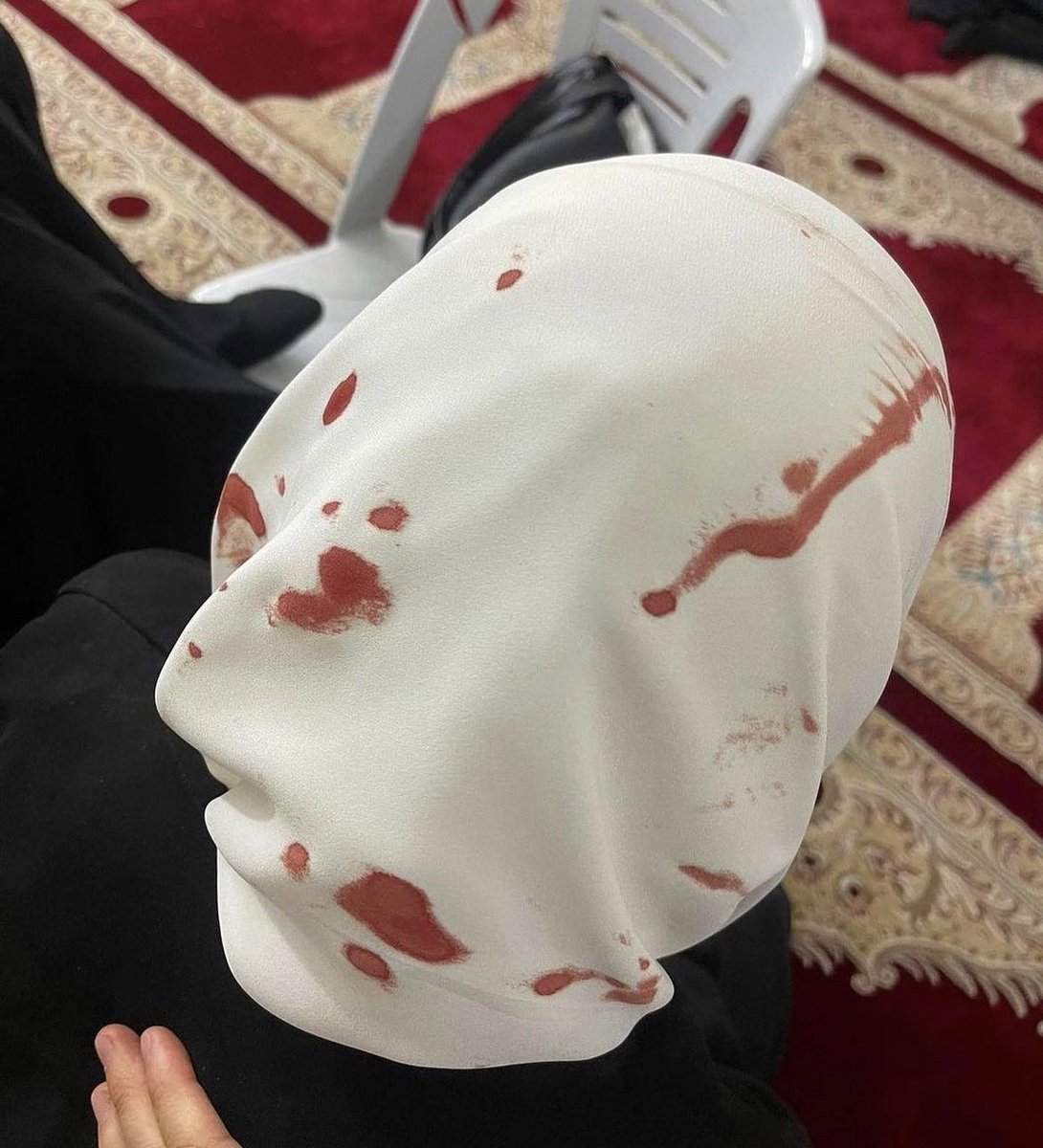 KhaledBeydoun's tweet photo. Terrorism is bloodying the heads and hijabs of Palestinian women. On Ramadan, in front of their children. https://t.co/hDXNmEJjro