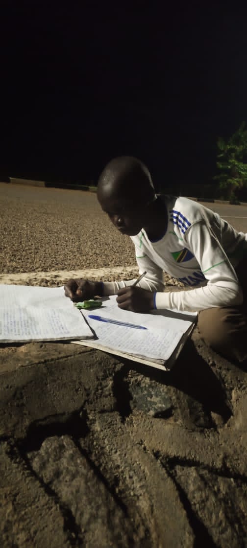 Alittle boy from a poor family in katakwi gambles every evening 2 chase for his future using street lights.
Remember he will be competing with kids from the country's top most schools. Anyone 2 support this boy with asimple solar will have supported afuture doctor or pilot #Share