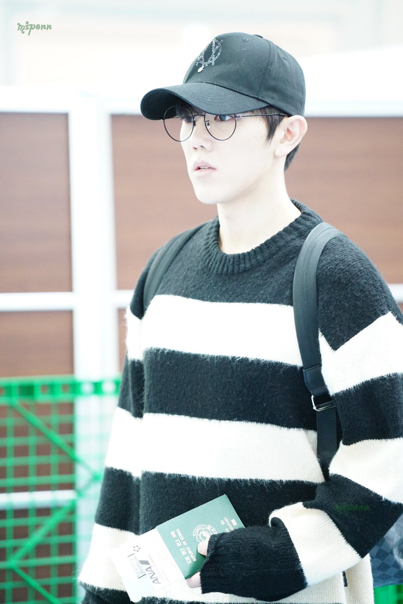 mipo_1127's tweet photo. 2023.4.5 
HANEDA AIRPORT

@MADEWELL_JK 
@OFFICIAL_WE_A 

#WEA #위아 #정균 #론 #기천 #지욱 https://t.co/g4ZcVoqScX