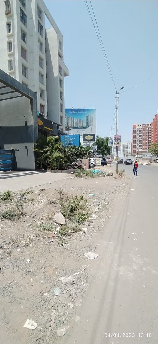 AlexPhatom's tweet photo. Tathawade gada road incomplete 
@PCMCSarathi 
@Jagtap13Jagtap 
@Dev_Fadnavis https://t.co/RIw9Xuuq79