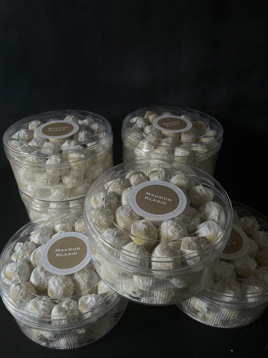 jewelinski's tweet photo. Hi Good Afternoon semua!!   kita masih open order ya untuk slot raya . siapa yang tak pernah try tu boleh try dulu buat kudap2 sambil tengok Netflix pun boleh  😍

RM30- 59pcs 
Available in Kl and selangor only 

WhatsApp us to order 
https://t.co/BjNcMoE8Vs

#rayaaidilfitri2023 https://t.co/LzkuB9YwMZ