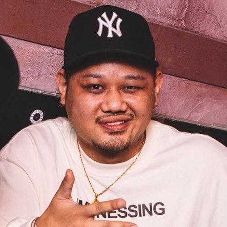 指名手配中
すずきゆうや
俺から400万搾取、ブスなので錦キャバクラで俺の金でそこそこ遊んで居た情報有り
情報求む。許さん、マジで。