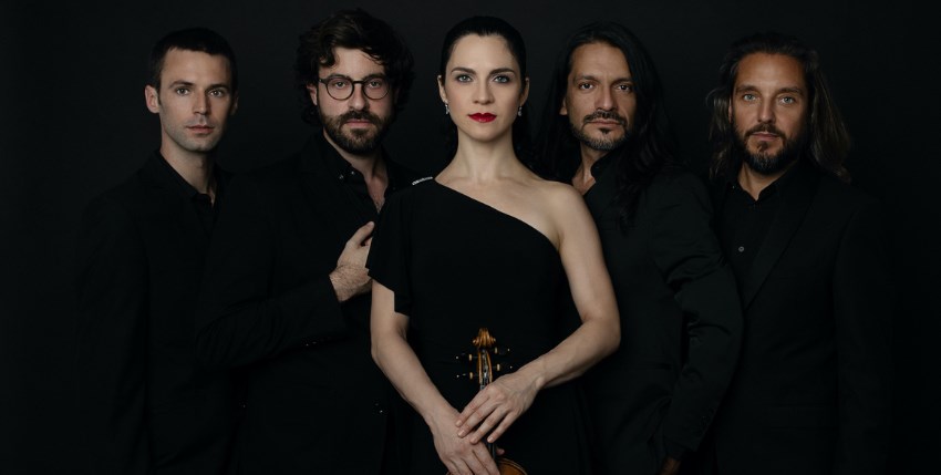 INAEM_Cultura's tweet photo. El 𝐔𝐧𝐢𝐯𝐞𝐫𝐬𝐨 𝐁𝐚𝐫𝐫𝐨𝐜𝐨 trae el próximo jueves al conjunto barroco @lestrodorfeo, que nos sorprenderá con música italiana para violín del siglo XVII, mismo programa que llevará hasta León y Oviedo a través de los circuitos del @cndm_inaem.

🎟️https://t.co/mR57Q6rpNg https://t.co/elYHtAw2xA