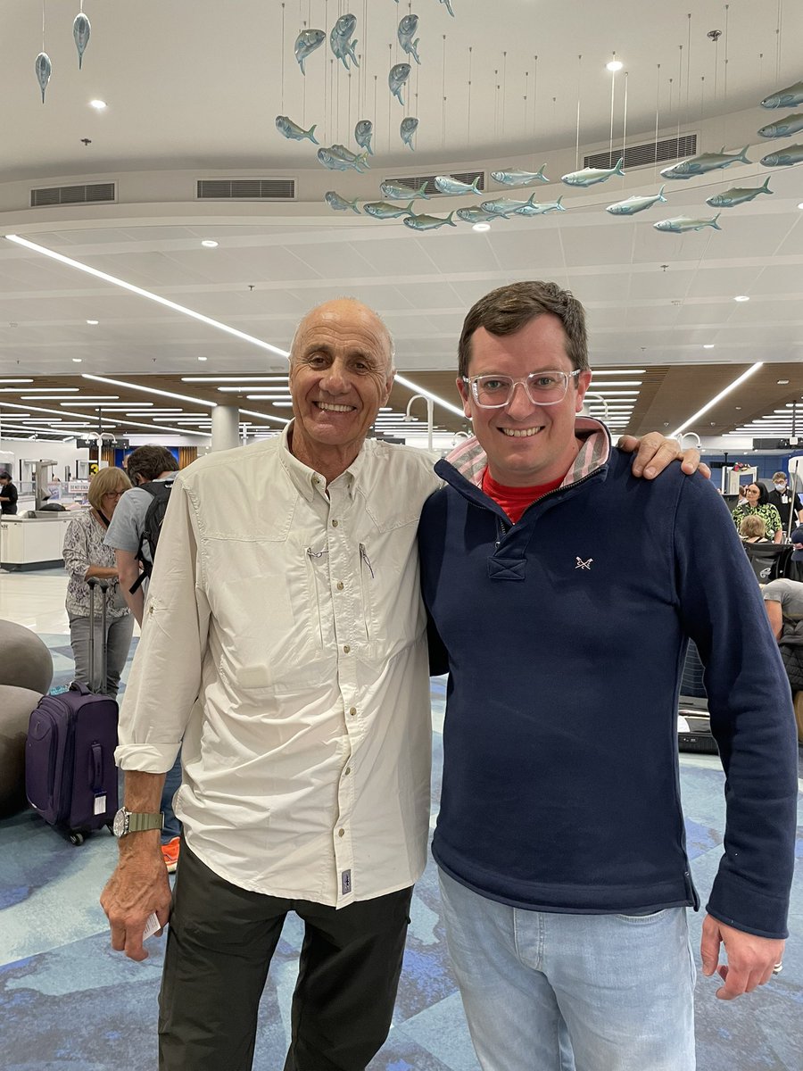 As an amazing trip to #NewZealand draws to a close, another great privilege. Bumped (literally) into the co-Founder of @ComvitaNZ Alan Bougen at the airport. Great to talk about the current & future research  @AstonUniversity and Comvita will be doing together to tackle #AMR 🐝🍯