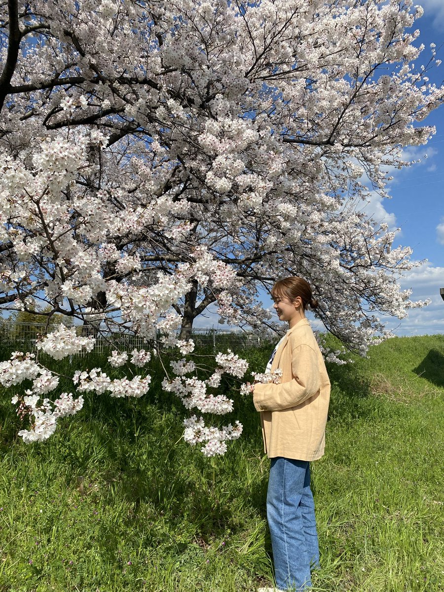 新入生のみなさん、ご入学おめでとうございます🌸

4/12から新歓が始まります！

4/16(日)に硬式テニス部の勧誘イベントとして、お花見を開催します🌸🌷
奈良の馬見丘陵公園というところに行ってお花を見ながらお喋りしたり動いたりして遊びたいと思っています！

参加希望の方はDMお待ちしています✨