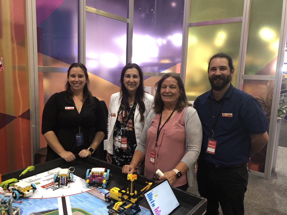 FrancaDillon's tweet photo. Thank you to Curtin Uni, staff, students &amp; parents who assisted with BPS Perth robotics and coding showcase #RTSPerth @WA_Edu_News @CurtinMedia @CurtinUni https://t.co/JUfD6g6Zhw