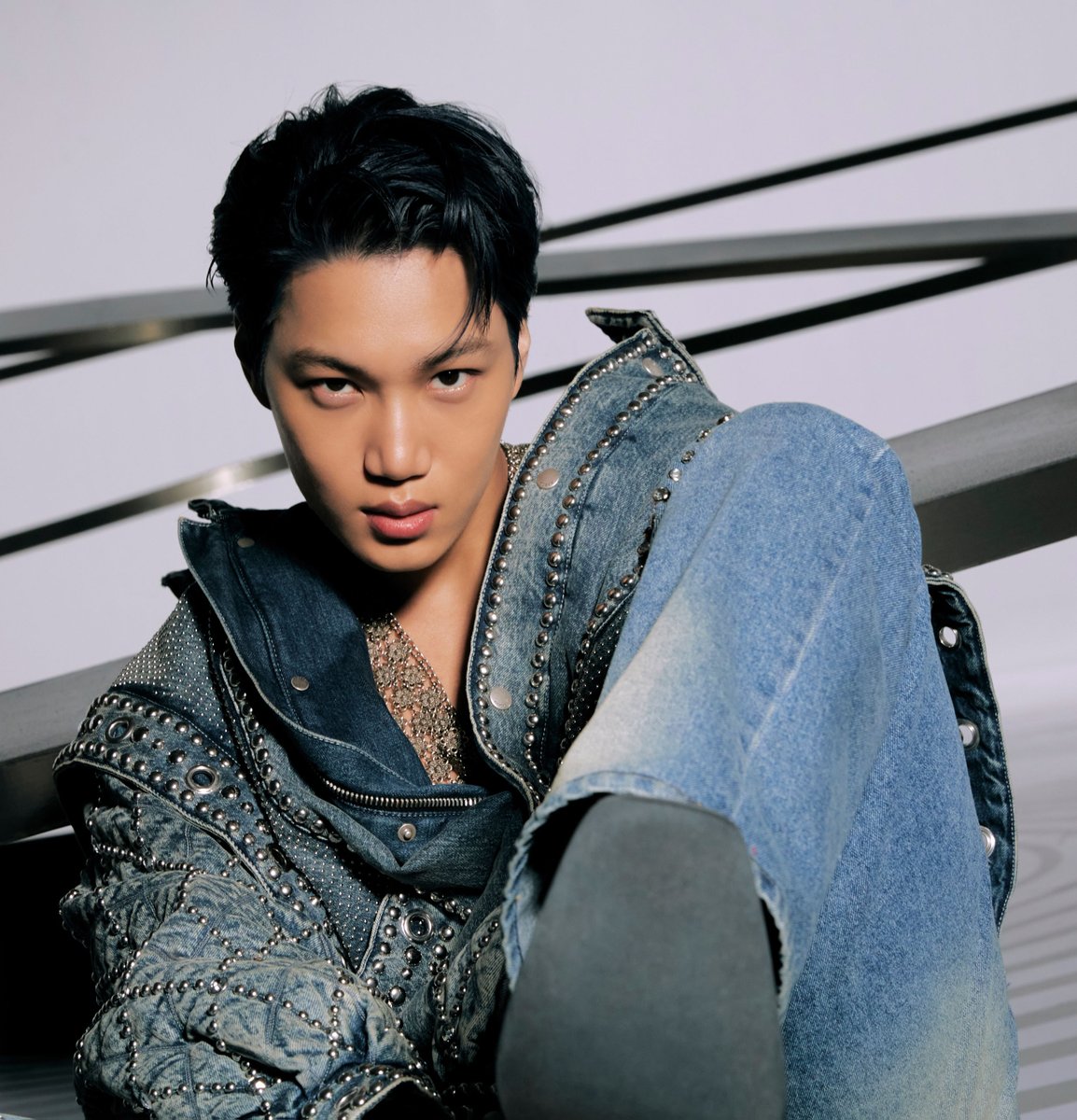 WORLDMUSICAWARD's tweet photo. Korean Superstar #KAI, from the Iconic Group #EXO, scores the 2nd highest entry after U2 on the #UnitedWorldChart, landing at #4 with his dope album #ROVER &amp; 109K equivalent units in its 1st week on the chart after debuting atop the #CircleAlbumChart in Korea!💪💿🥈🔝🆕💥4⃣🌎👑💚 https://t.co/ydMPQ9hzis