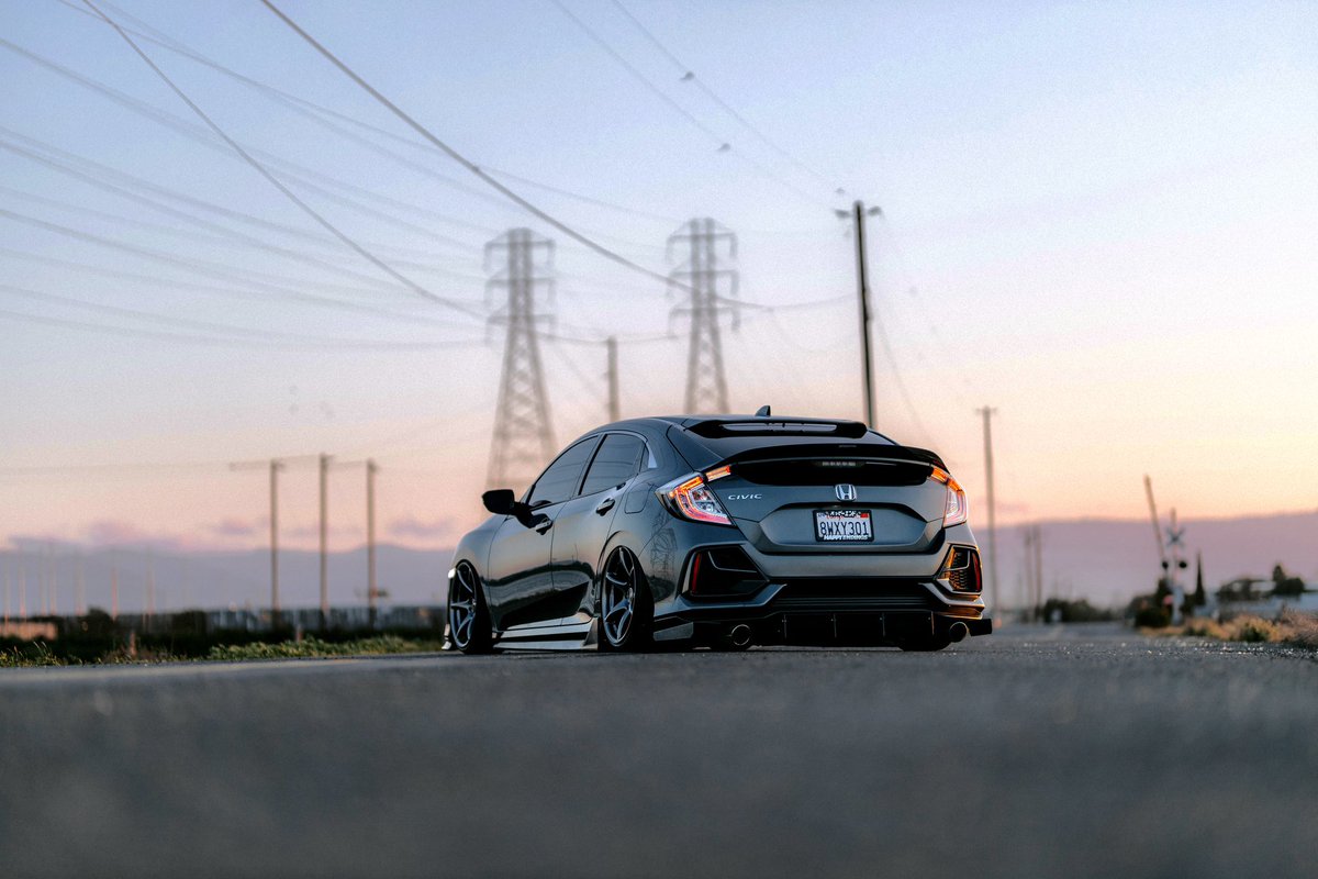 Jomarxvisuals's tweet image. Stop for a moment and look around you.