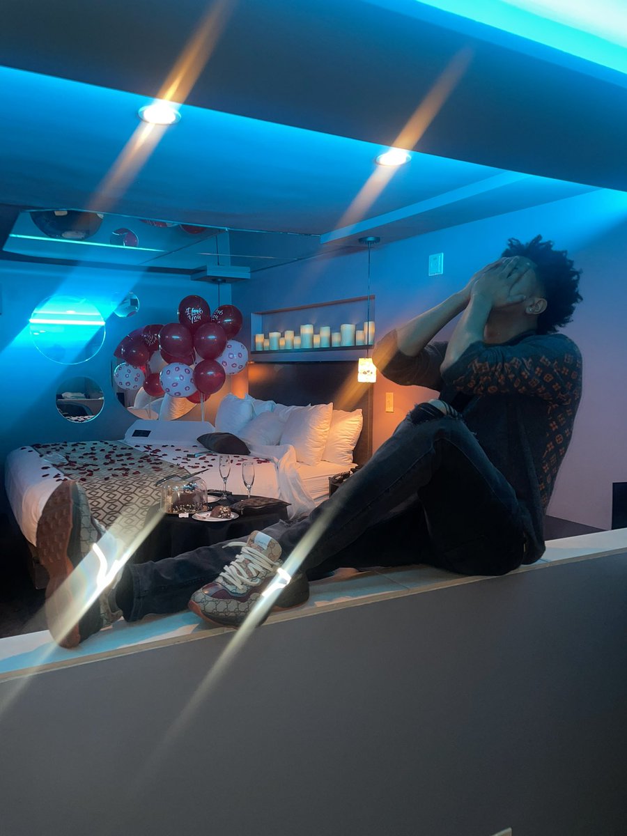 stackz_773's tweet image. THE CHOSEN ONE. THE GOLDEN ONE.Thank God for another 365🖤 #23innaraq