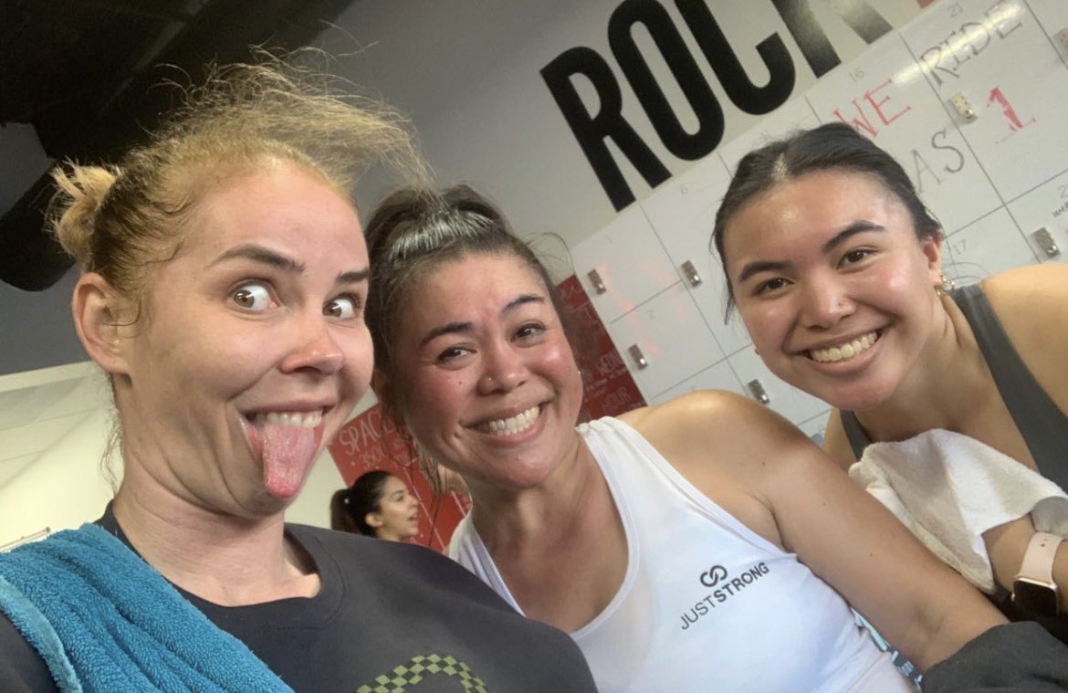 heidilynnds's tweet photo. What do you do?
I ride…AND EAT COOKIES!!! 😋😋😋
You need these in your life! @lolo_boogies_cookies are so good…
#rocktheride #showup #igotthis #watchme #cyclebar #cyclebartc #cyclebartcfam #chroniclesofheidi #cookies #chroniclesofheidilynn #whatsyourwhy #juststrongambassador https://t.co/Ui1a5MDgcD