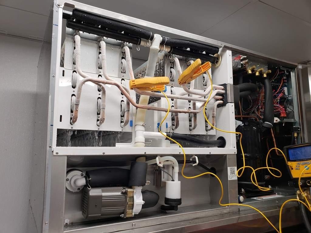 JacksonSmeed's tweet image. Are You Looking for the Best Commercial Ice Machine Repair Near Me?
The appliance will eventually require repairs because of wear and tear.

bit.ly/437M1Nd
#commercialicemachine #icemachinerepair #machinerepairservice