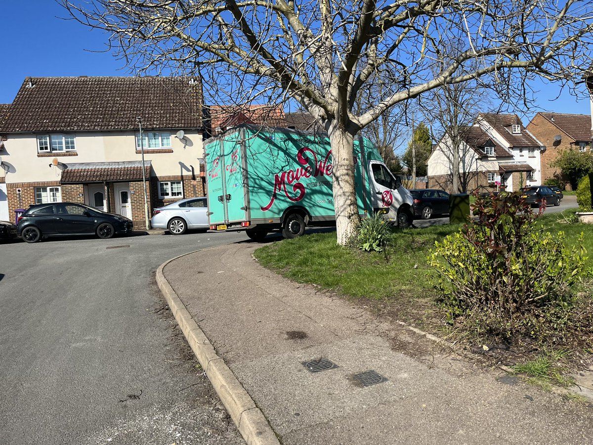 Playing “hide and seek” today - can you spot us 

#RoystonRemovals #RemovalsRoyston #Removalsbusiness #Removalscompany #movewells