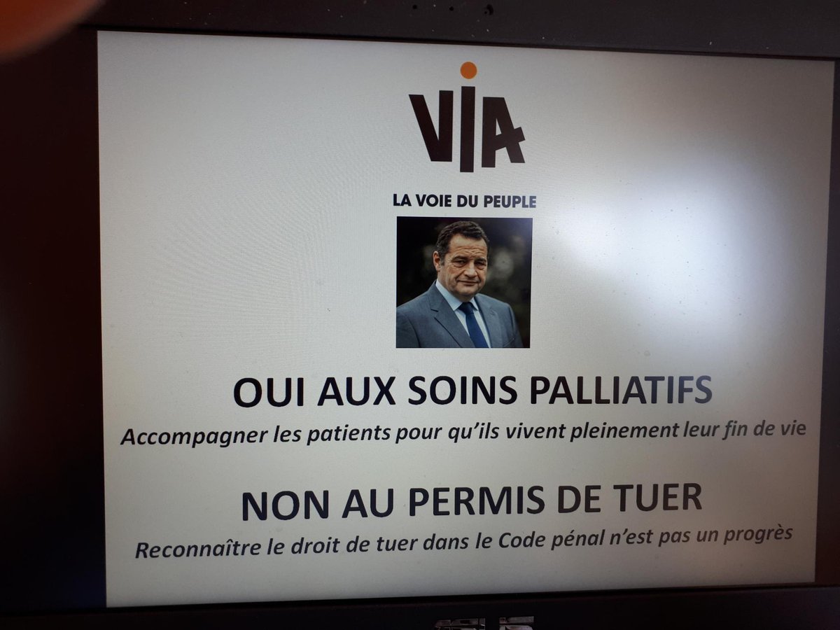 jfpoisson78's tweet photo. Militants et délégué départemental @ViaMaineetLoire à la mobilisation à Angers (49) contre #euthanasie et pour #SoinsPalliatifs. 

Rejoignez VIA | la voie du peuple https://t.co/nHoVXXzkaa, LE parti politique 🇫🇷 qui défend la personne humaine de la conception à la mort naturelle. https://t.co/magiW5yqlN
