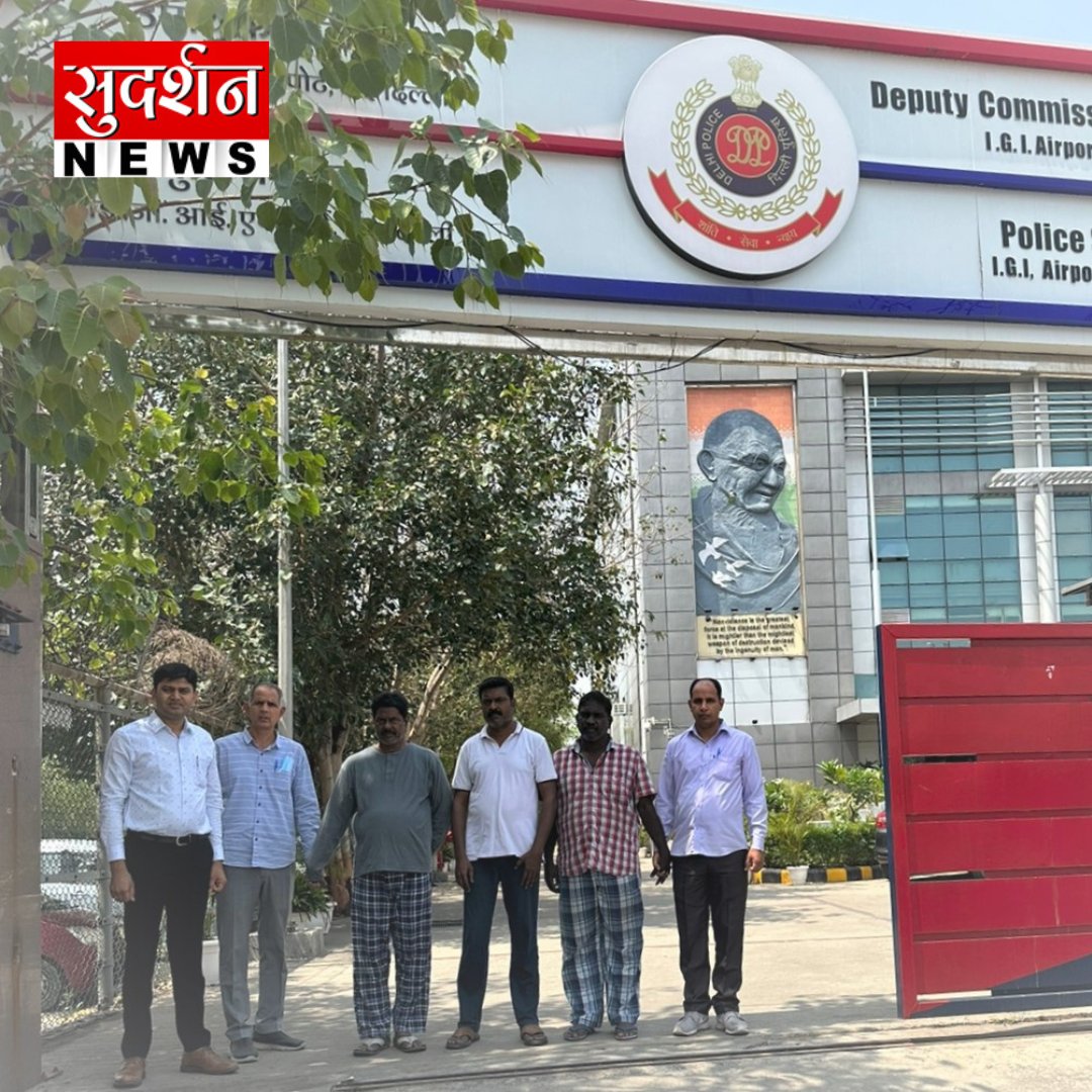 SudarshanNewsTV's tweet photo. इंदिरा गाँधी एयरपोर्ट SHO यशपाल सिंह की टीम ने एक इमिग्रेशन रैकेट का भंडाफोड़ किया है…

विदेश भेजने का झांसा देकर ठगी करने वाले हैदराबाद के 3 कुख्यात एजेंट/धोखाधड़ी समेत 11 एजेंट गिरफ्तार….

@DelhiPolice @DCPIGI @Yashpal19497158 https://t.co/AGT268cyEn