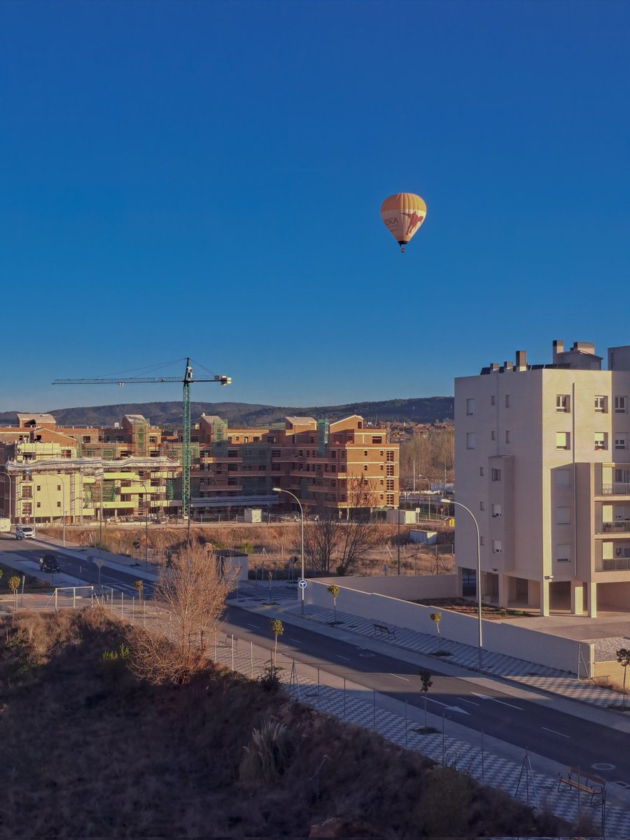 #BuenosDiasATodos 🥰 <a href="/avistadeglobo/">A vista de Globo</a> 🚀 #FelizMiercoles