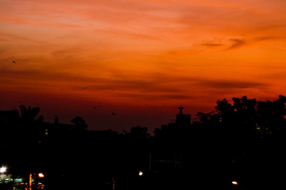 JagritiNadiger's tweet photo. The aura of the sunset! https://t.co/GjpDE4XkVn