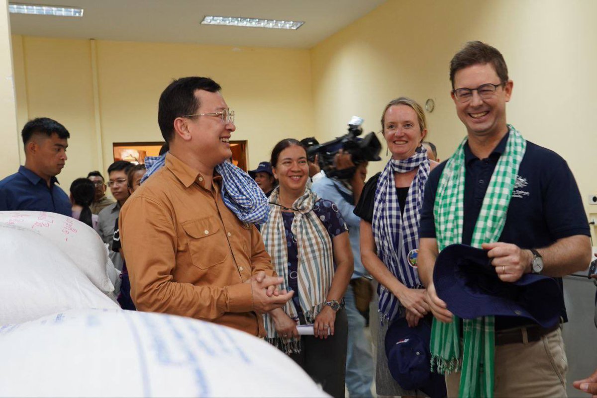 TinaDITH's tweet photo. Visiting rice field with ambassador @AusEmbPP . Thank you Australia for past actual and future the cooperations. Congratulation ChapeiSar70 ! https://t.co/7jloZh8luY