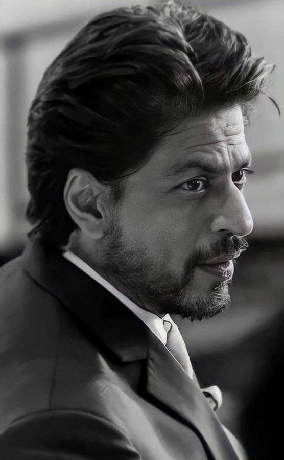 fan-account-on-twitter-ek-pathaan-ne-poore-yrf-ko-wapas